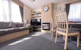 Edinburgh - Seton Sands-Salsa Caravan-Pet Friendly
